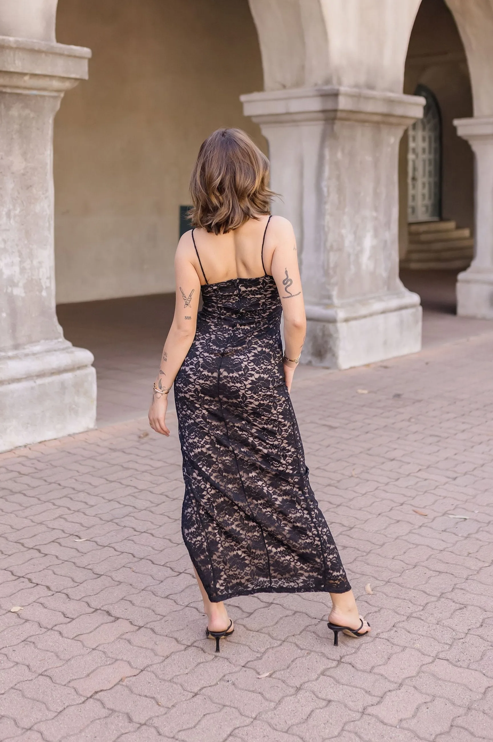 Lizette Sleeveless Floral Lace Maxi Dress Black